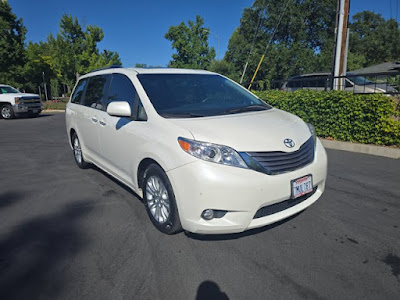 2016 Toyota Sienna